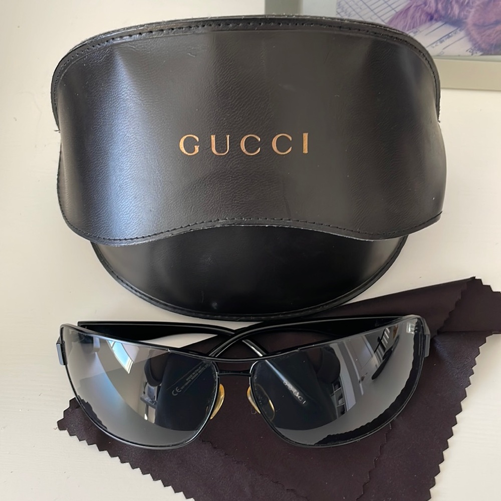 Neo-vintage Gucci sunglasses